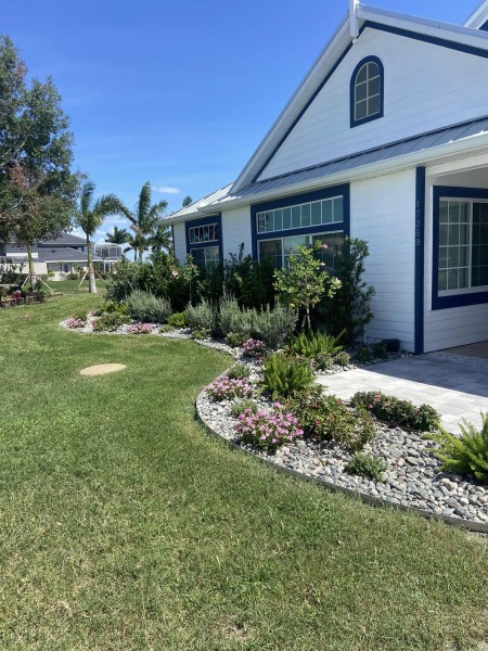 Landscaping in Port Charlotte, FL (1)