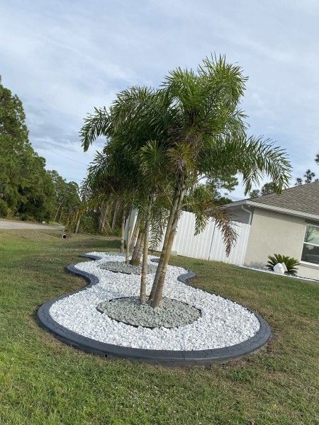 Landscaping in Port Charlotte, FL (1)